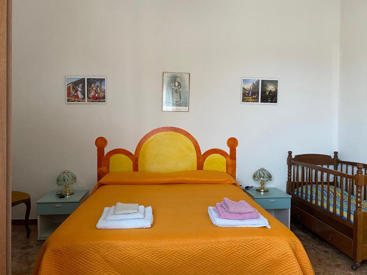Bed And Breakfast Da Antonio - Orgosolo Exterior foto